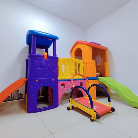 Simply Neat Homestay @ Desaru Harmonia 2 Bagian luar foto